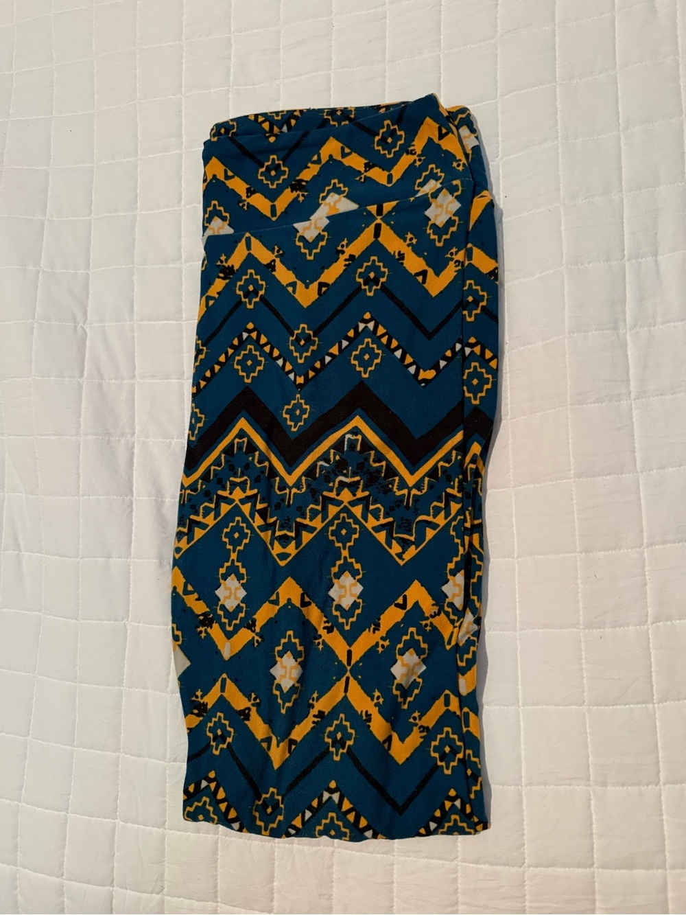 LuLaRoe Teal and Mustard Chevron & Geometric Print Leggings